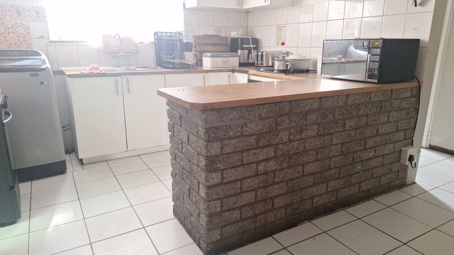 5 Bedroom Property for Sale in Retreat Western Cape